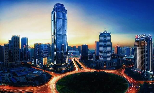 全国十大城市排名_全国地级以上城市排名,大南充不负众望,稳居“三线(2)