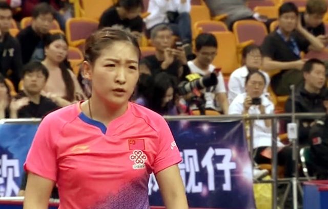 刘诗雯险胜朱雨玲,李晓霞赛中一番话点评,下午