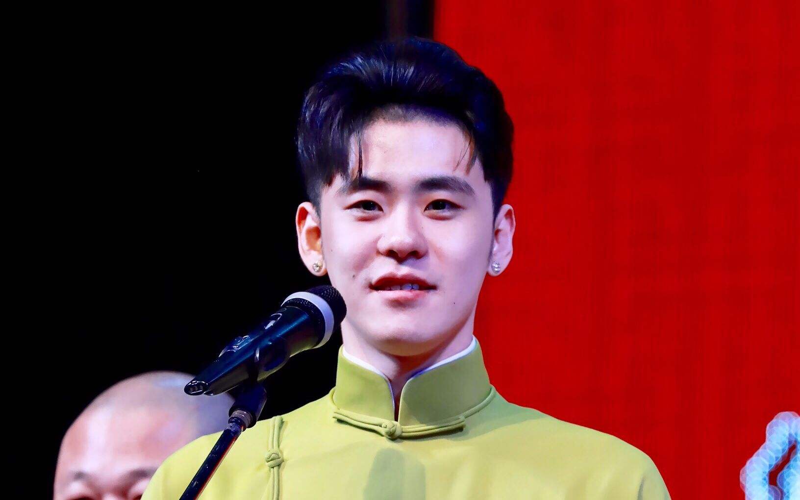 张云雷拆钢钉手术成功,发文安抚粉丝,网友:做完