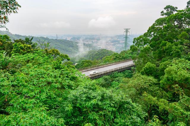 这里的缆车叫水晶,台湾人周末都喜欢去,去猫空发个呆