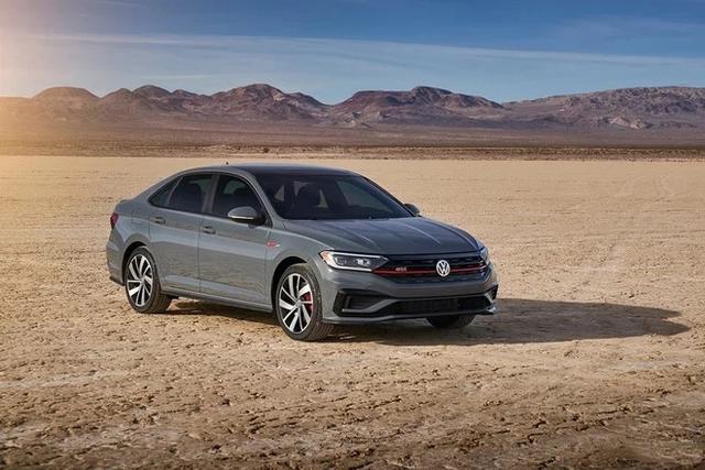 全新Jetta GLI车型官图发布 外观更加动感