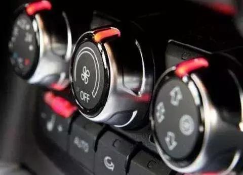 这三个行为最伤电瓶，很多司机不注意，电瓶用不到一年