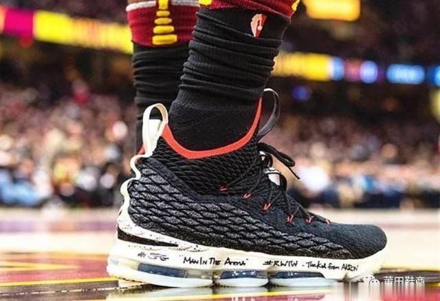 boost脚感排名2020_小米有品“亲爹鞋”爆火!189元叫板3999阿迪,网友:Boost上