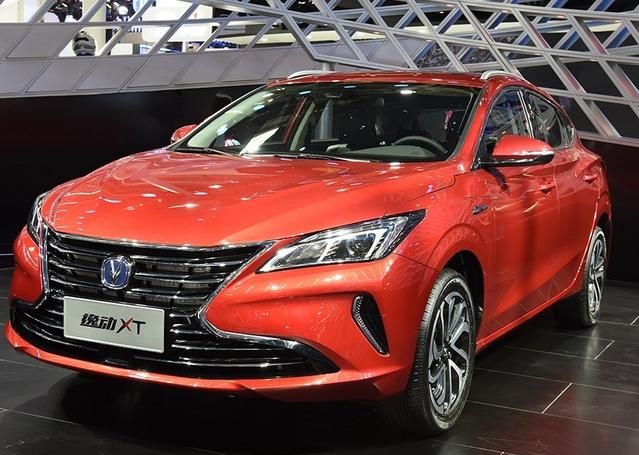 长安逸动XT:新车型造型新颖,耐看的一款汽车