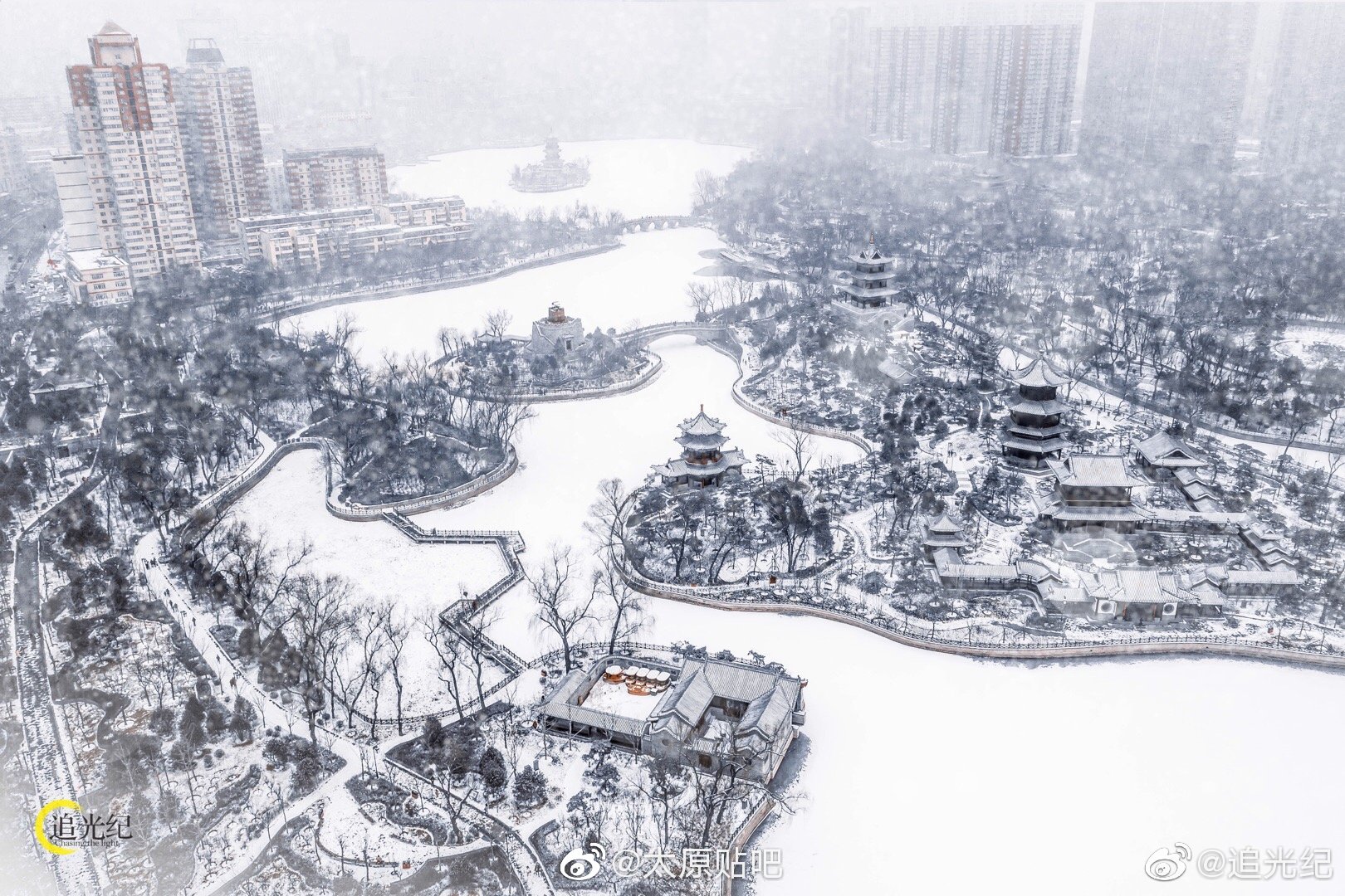 太原迎泽公园雪景