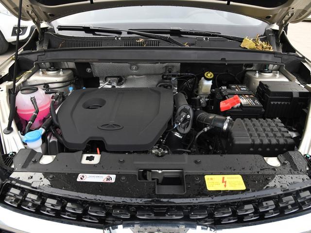 SUV超强领域，奇瑞瑞虎8全系霸气降价9000元，显高性价比