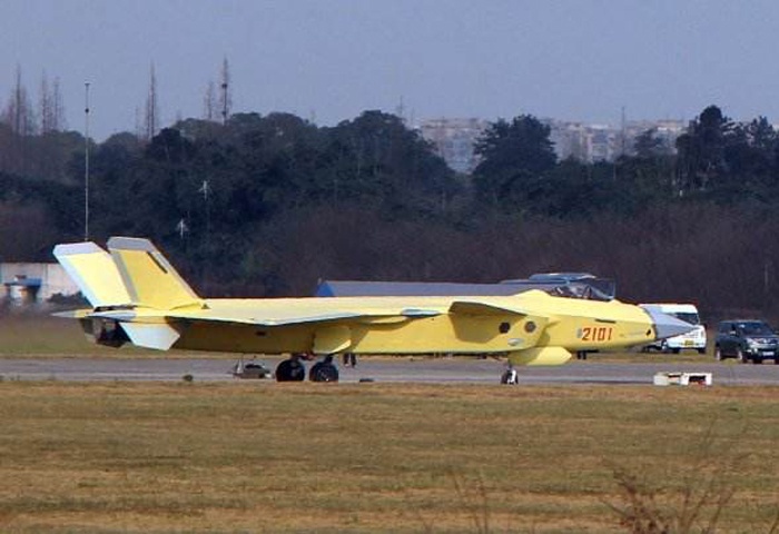 歼16全面停产为歼20让路?沈飞:还有一个B计