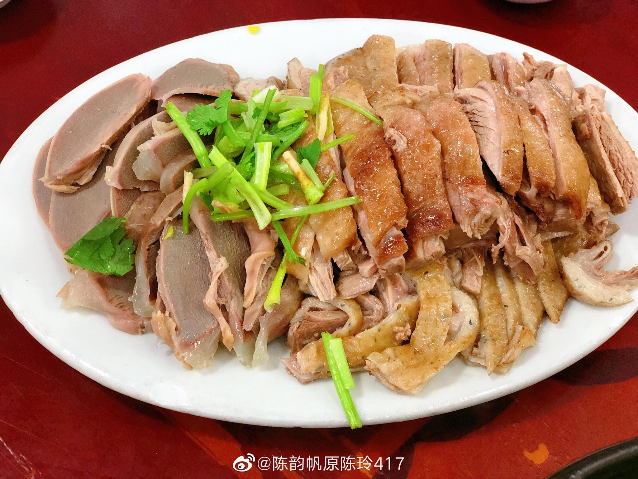 正宗鹅肉的粿条、鹅肠、鹅肝、鹅肾、粿肉、芋卷来潮汕需要三