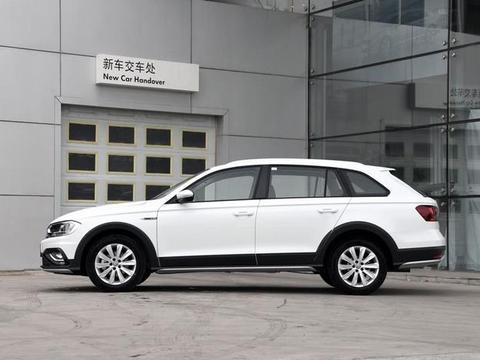 被嫌弃的大众！这车降价4万抢市场，没想到一个月只卖出4000辆！