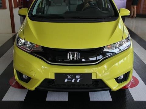 速递!新鲜的“5-10万欧系紧凑型三厢车“资讯全在这，看我就够了