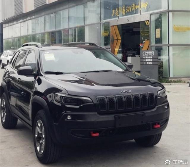 这台jeep“不简单”，高性能四驱+攀爬模式，比普拉多便宜十几万