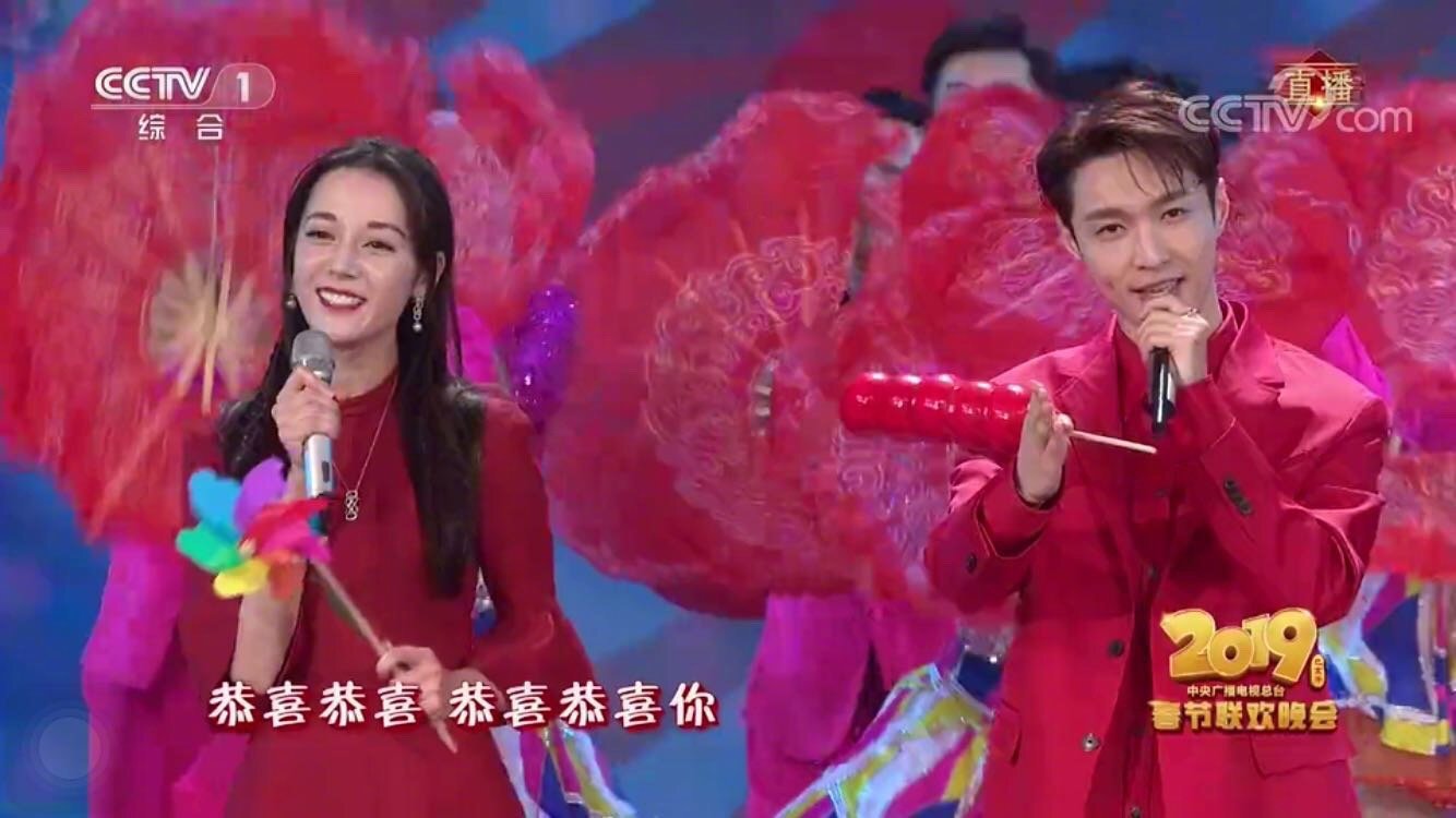 唱的真的很卖力了哈哈哈,小哇&小黄鸭,迪丽热巴&张艺兴