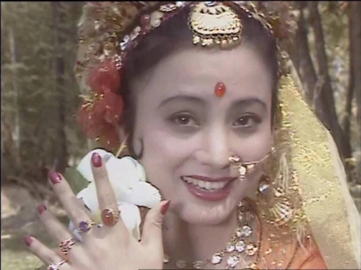 “方形小屋”距离80米，真是外星人建筑吗？玉兔明年...