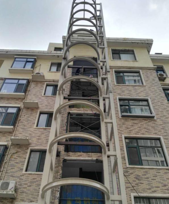 老房子想加装电梯,不用一楼住户掏钱,也不同意就因为这些原因