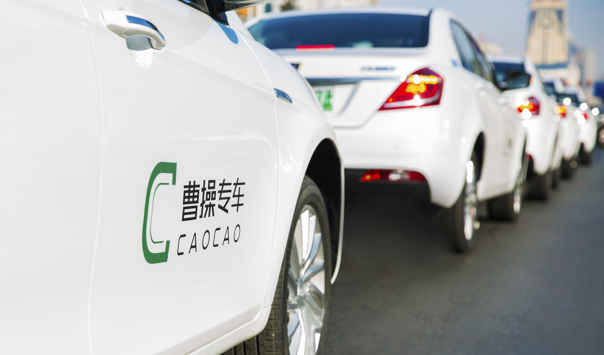 中国身影抢镜CES,“科技春晚”不止国际大牌秀肌肉
