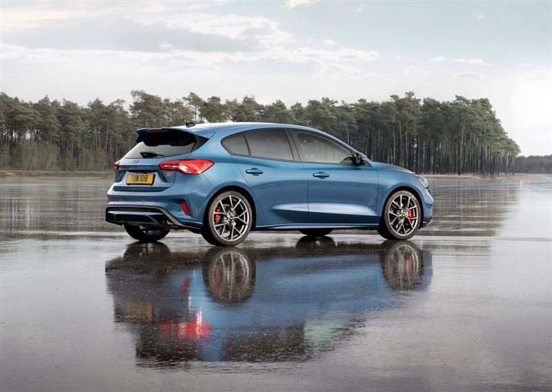 高性能大玩具!新一代福特福克斯ST亮相,或不引