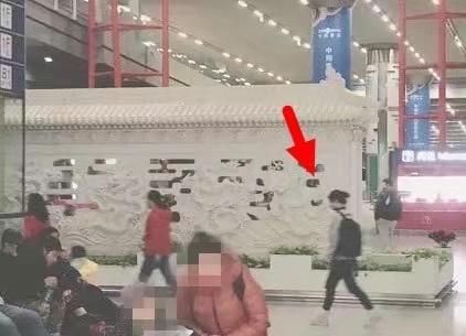 347a-hsqyiwu9977578.jpg
