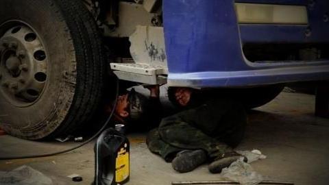 老司机忠告：车子跑完6万公里，必须要做这些事情，别铤而走险