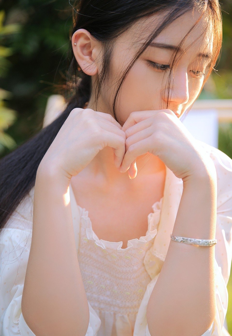 小清新迷人眼神少女户外唯美美女写真集