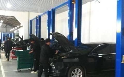 汽车保养只换机油是最傻的做法，老司机：这4个零件不换，白搭！