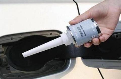 修车师傅给的建议：这4个汽车零件尽量少保养，越保养越坏，切记