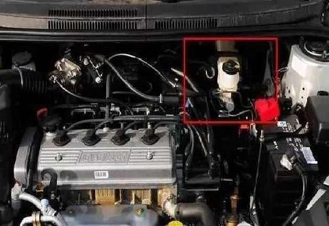 汽车知识：​刹车油的使用周期是多长？