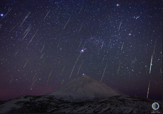 天琴座流星雨极大前瞻：位于天琴座流星雨辐射点附近的织女星