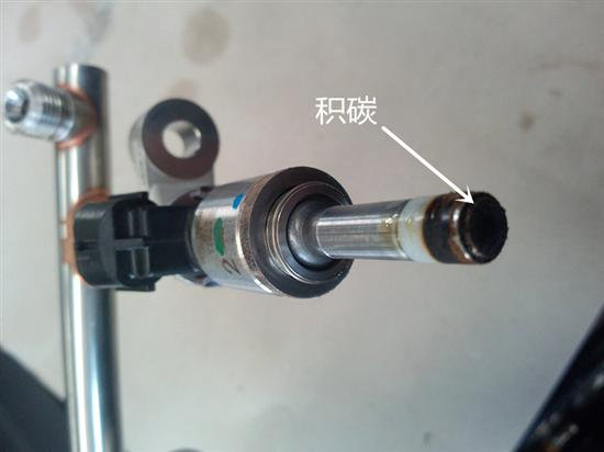 爱车越来越费油 可能跟这几个部位堵塞有关!