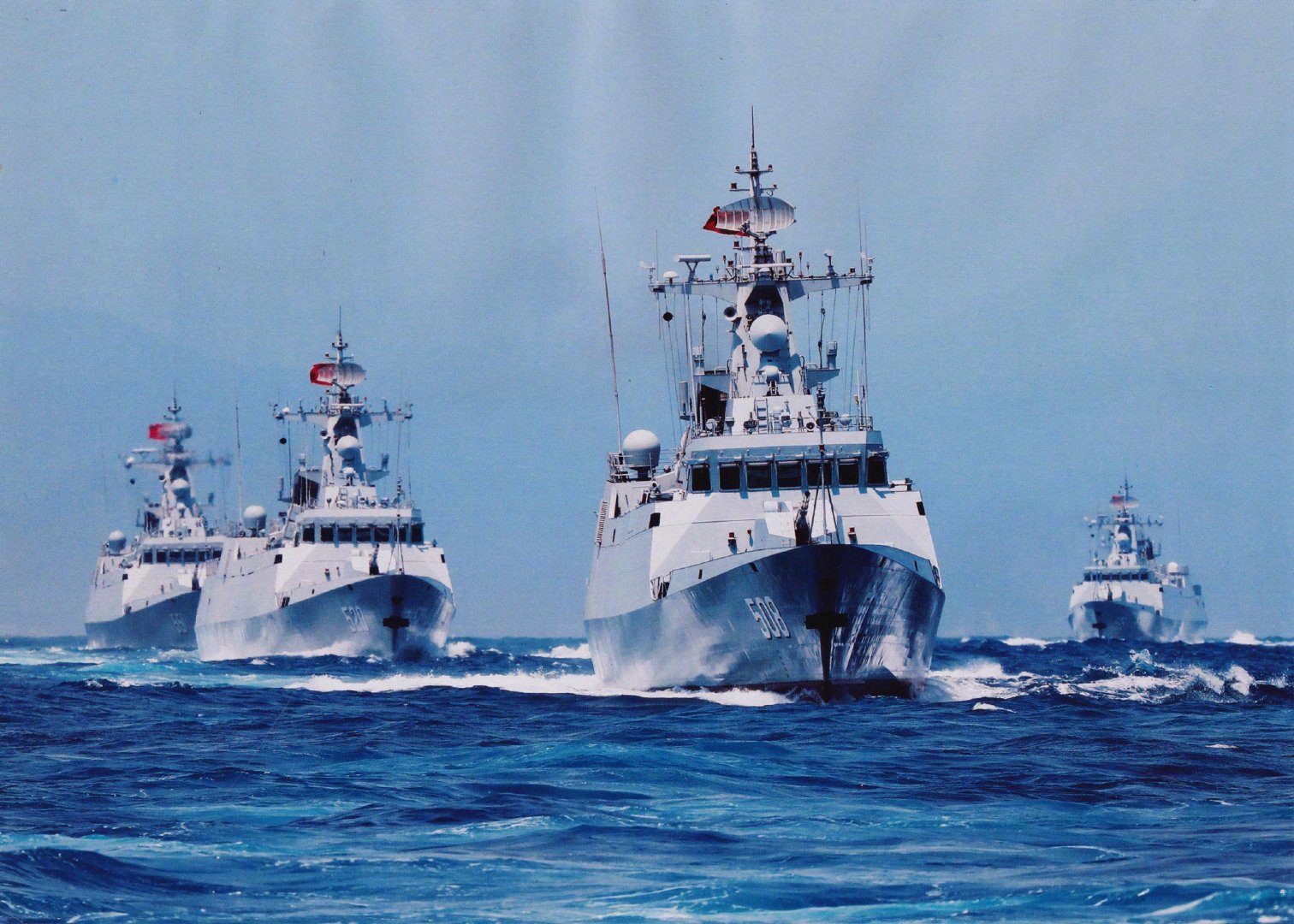 泰国海军这护卫舰堪称056雏形,造价极便宜,曾去亚丁湾打海盗 ... 
