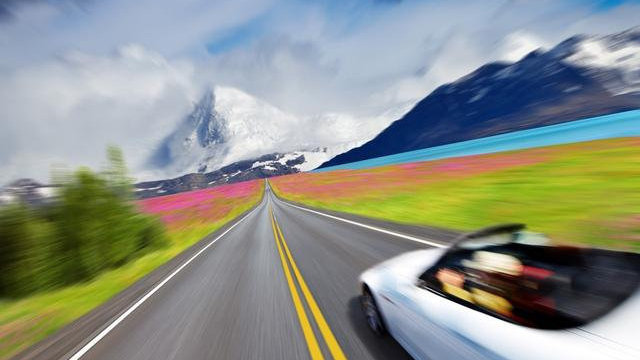 开车回家要跑1000公里？长途前不做保养，但这5个地方一定要检查