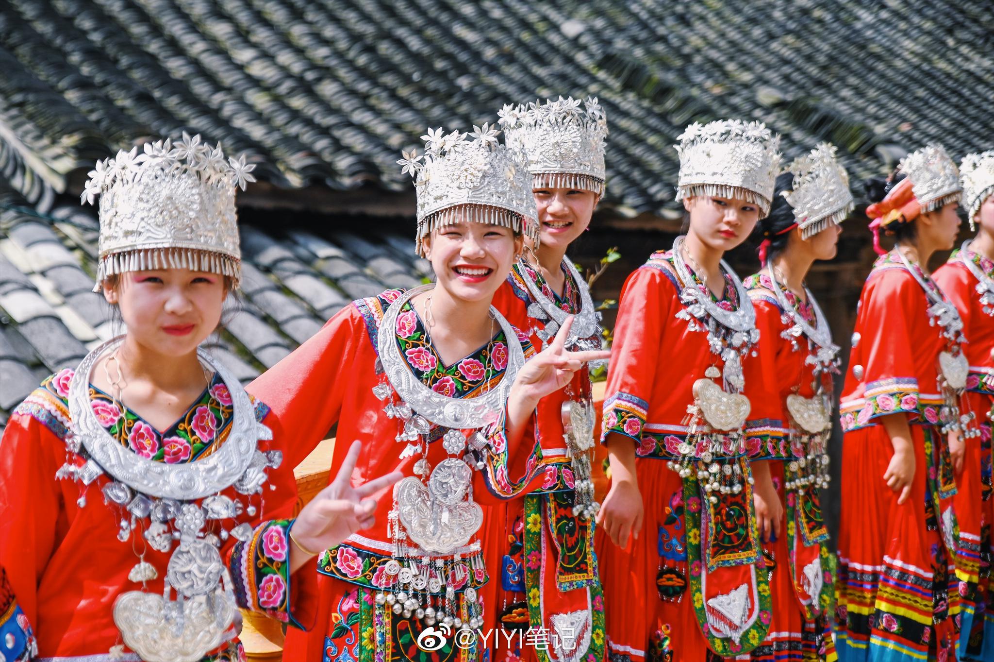 在贵州的三都县普安镇合心村鱼鳅寨生活着苗族和水族两个少数民族
