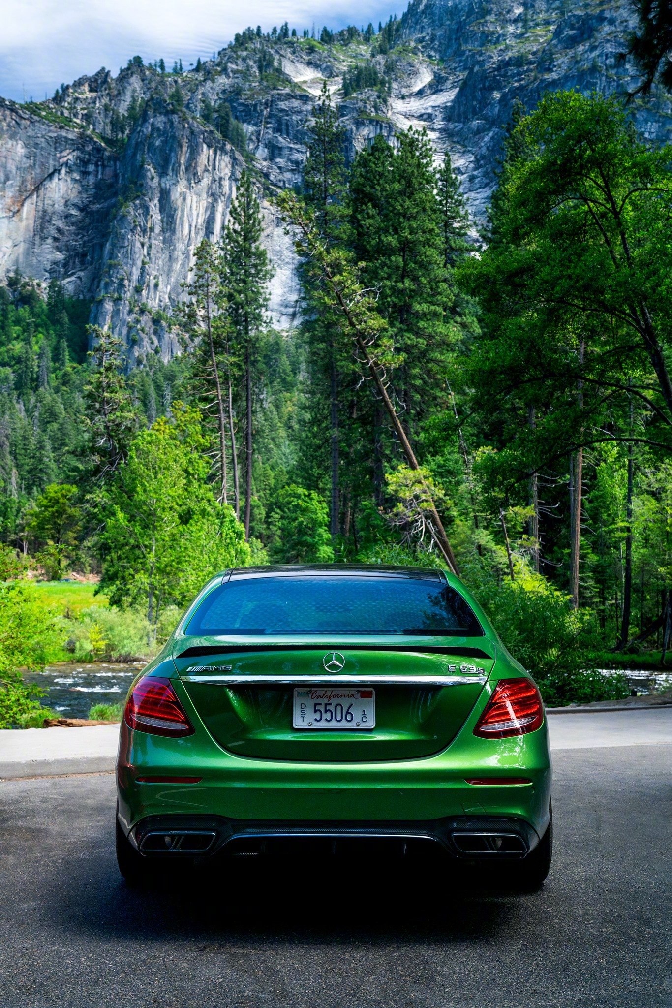 汽车看点 自媒体 正文 绿色的奔驰e63第一次见,好帅张张都是超清壁纸