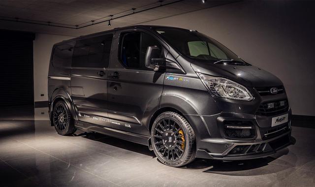 最帅福特“MPV”亮相,灰色车身,桶型座椅,2.0T爆发211马力!