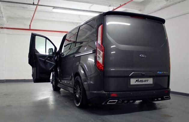 最帅福特“MPV”亮相,灰色车身,桶型座椅,2.0T爆发211马力!