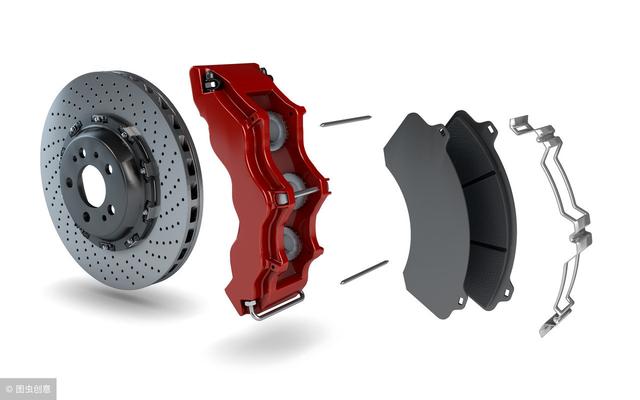 汽车刹车片多长时间更换一次？修车师傅：一看你就是新手司机