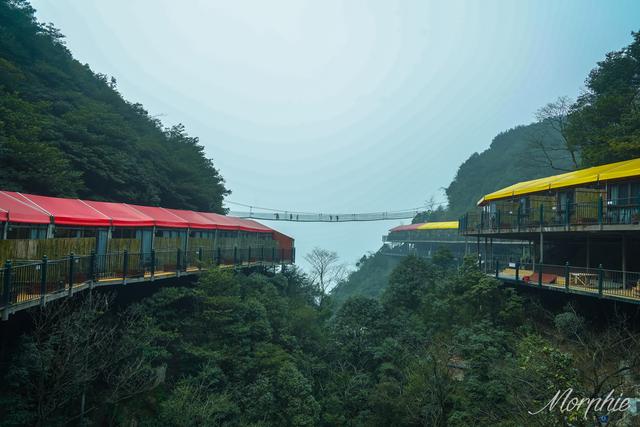 GO！春节去梦幻奥陶纪体验300米的悬崖高空，感受心跳的速度