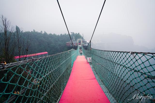 GO！春节去梦幻奥陶纪体验300米的悬崖高空，感受心跳的速度