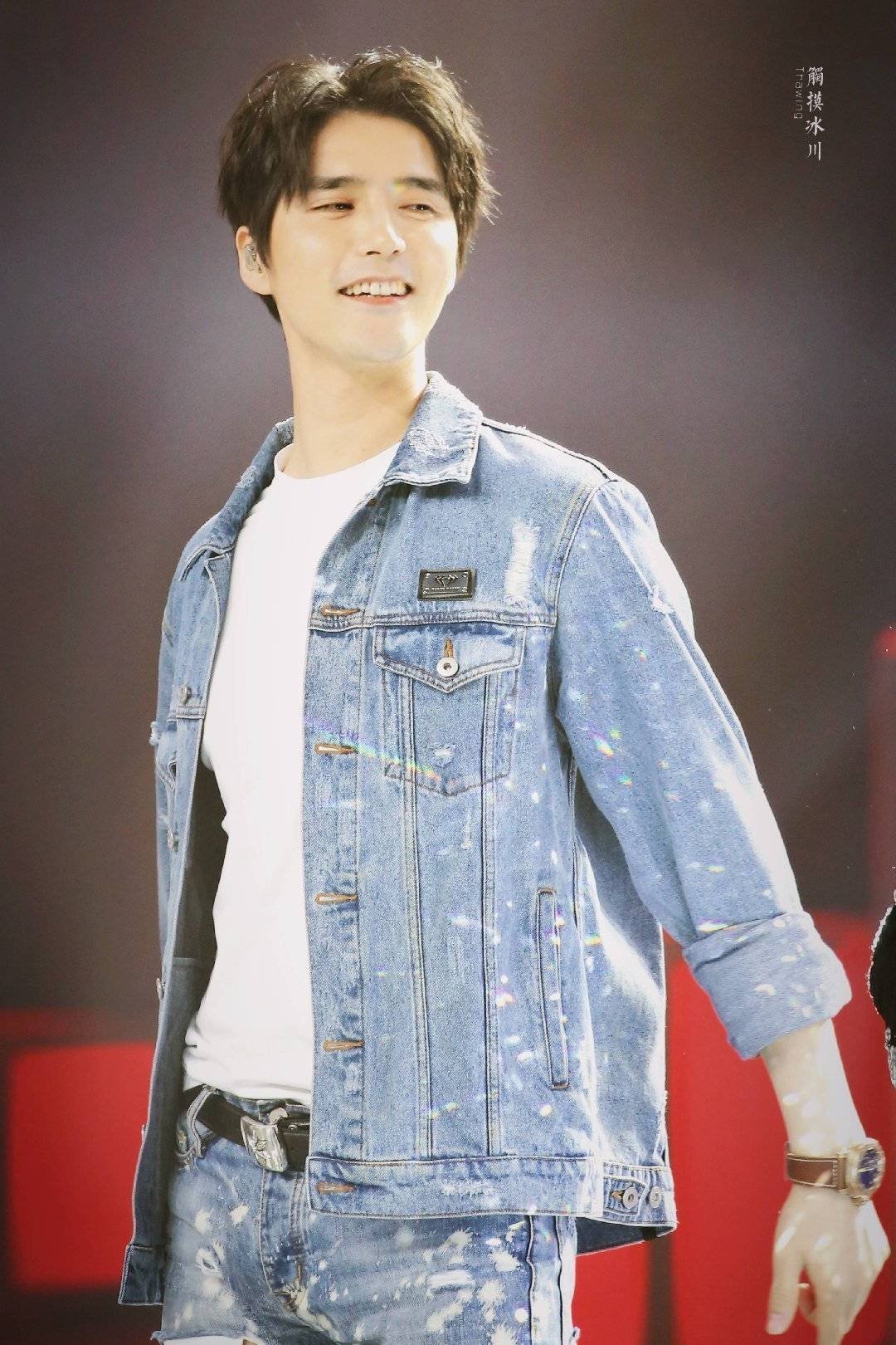 又可以看到阿云嘎嘎子哥了，有没有抢到票的姐妹们发来贺电