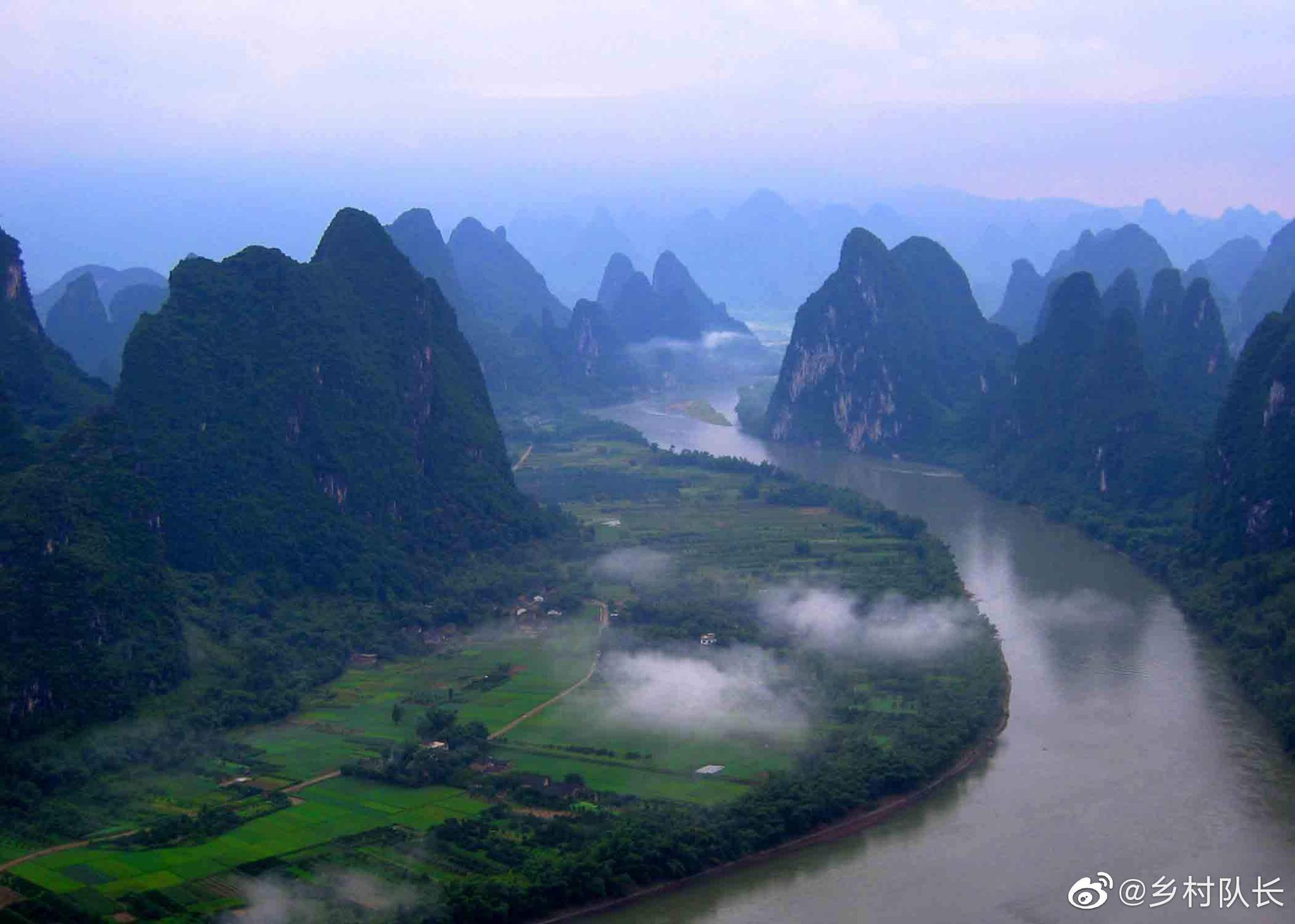 【携程攻略】灵川漓江风景名胜区景点,桂林山水甲天下，说的就是漓江，这里集中了桂林山水的精华，一路景色…
