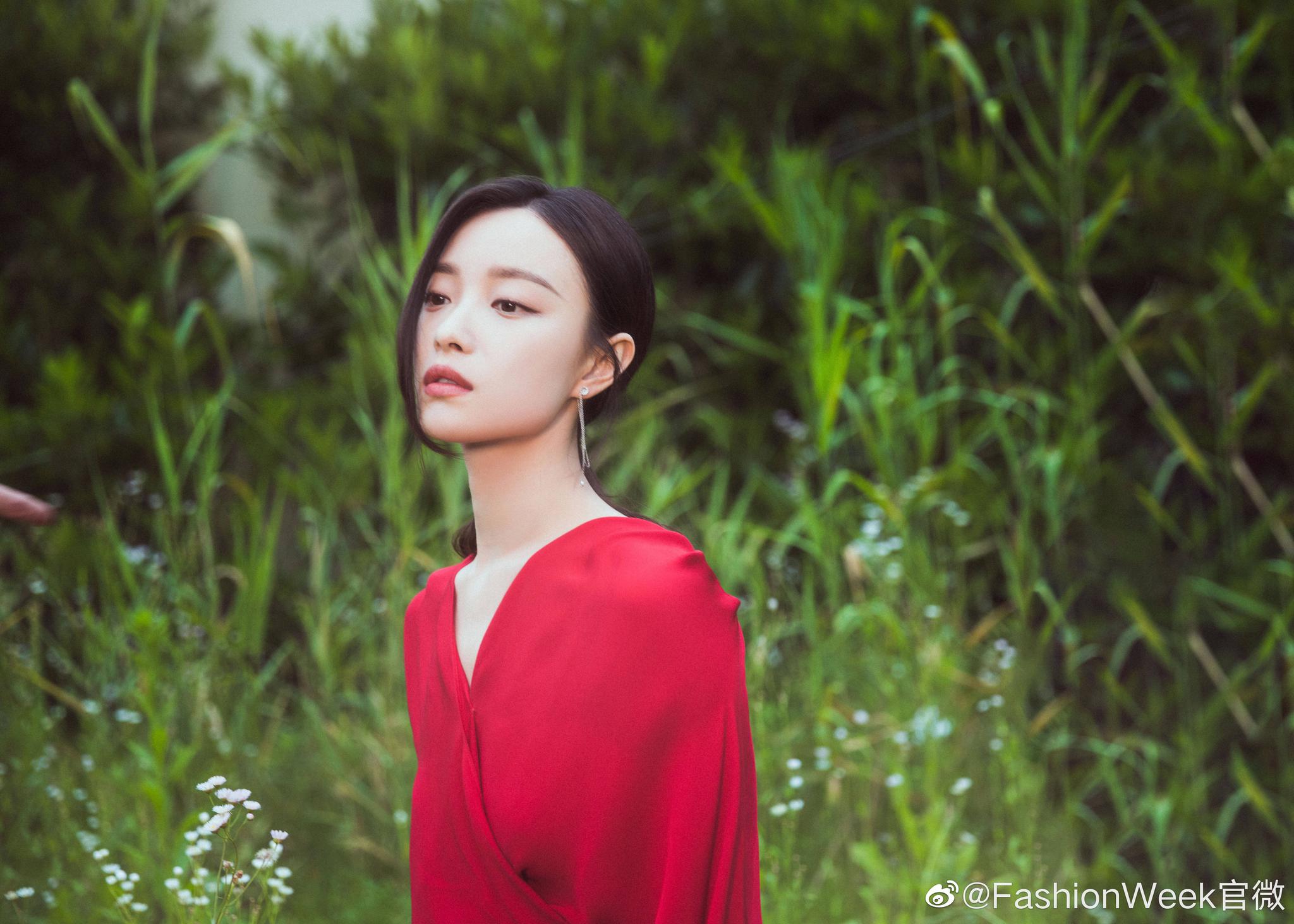 倪妮in 红裙 | 最是人间富贵花