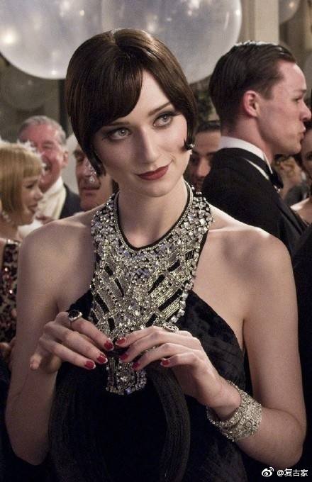 《了不起的盖茨比》中饰演jordan baker的elizabeth debicki 身着192