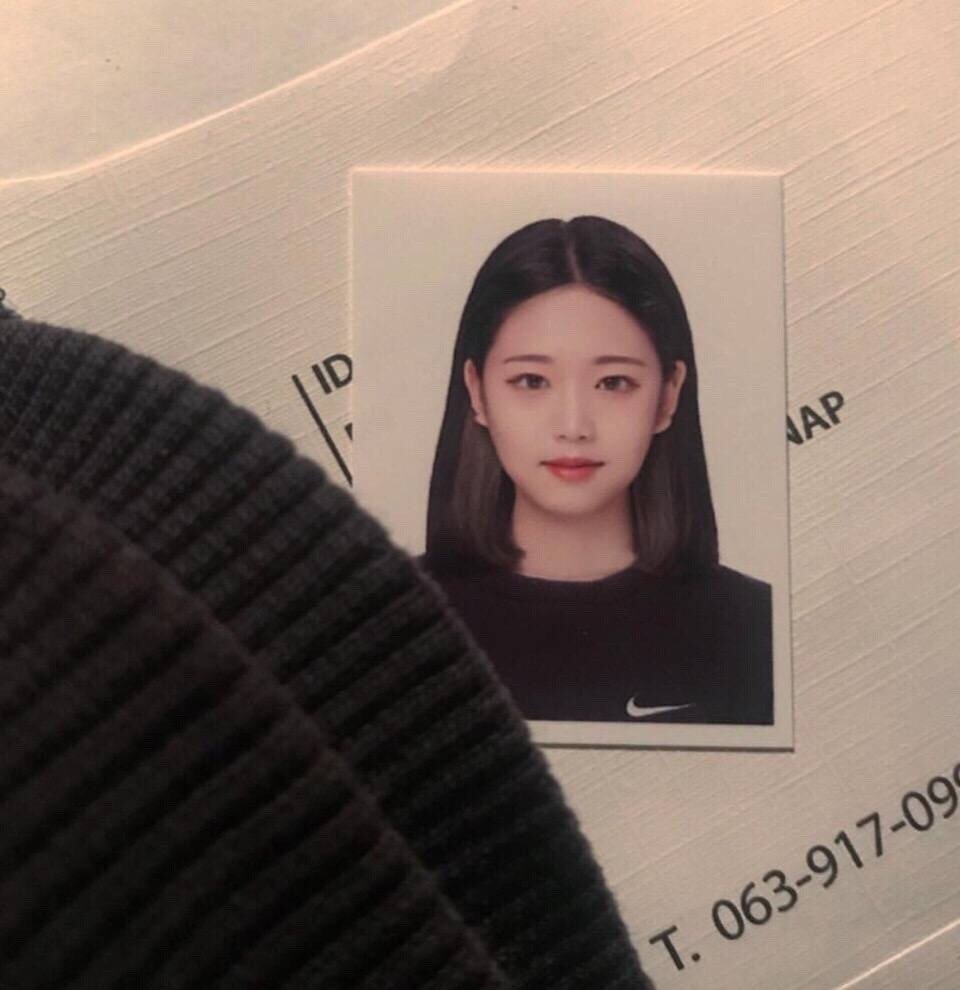 韩国女生的证件照
