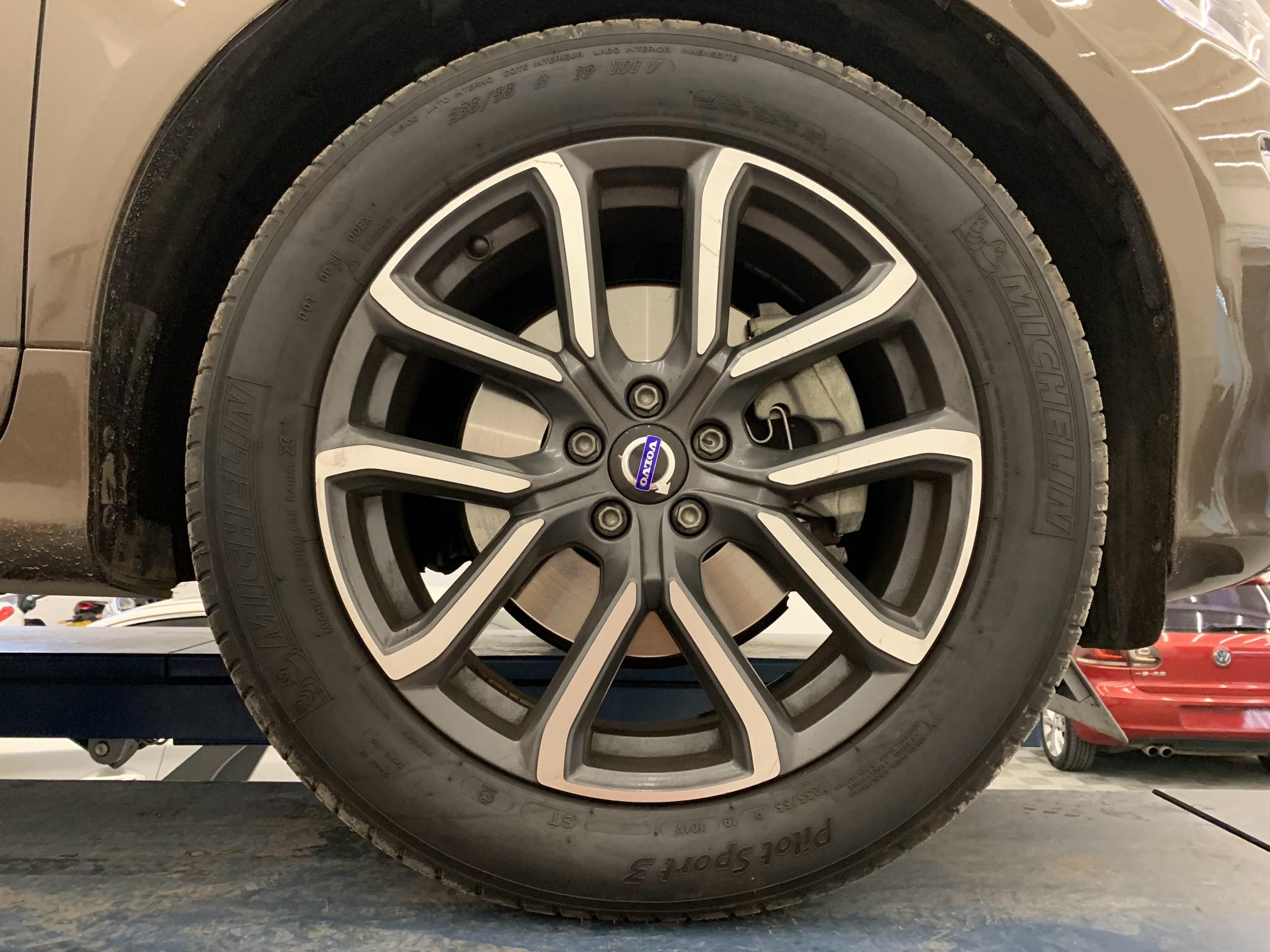 今天帮山西网友鉴定了一台沃尔沃XC60,17年上牌,2万公里左右