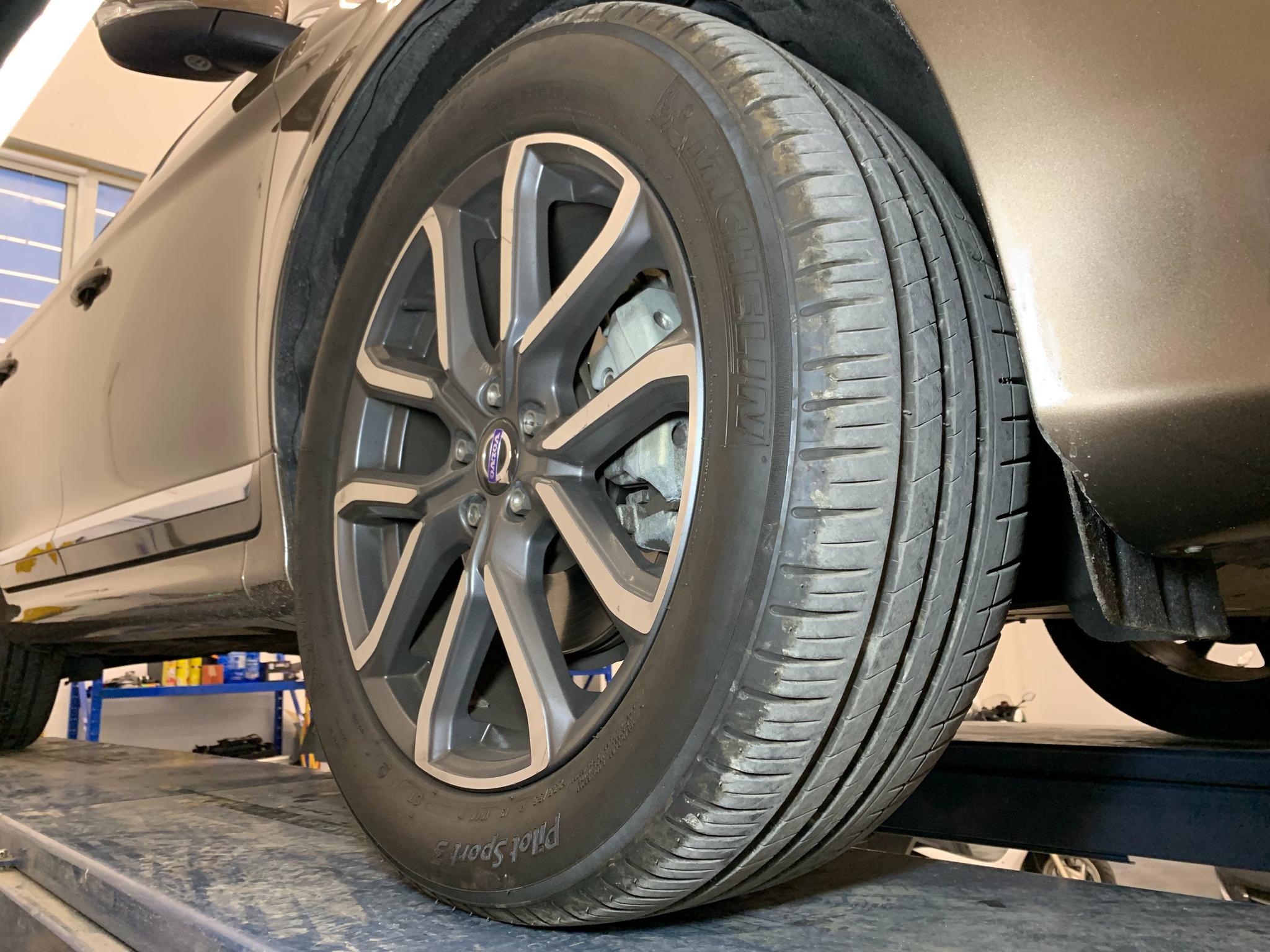 今天帮山西网友鉴定了一台沃尔沃XC60,17年上牌,2万公里左右