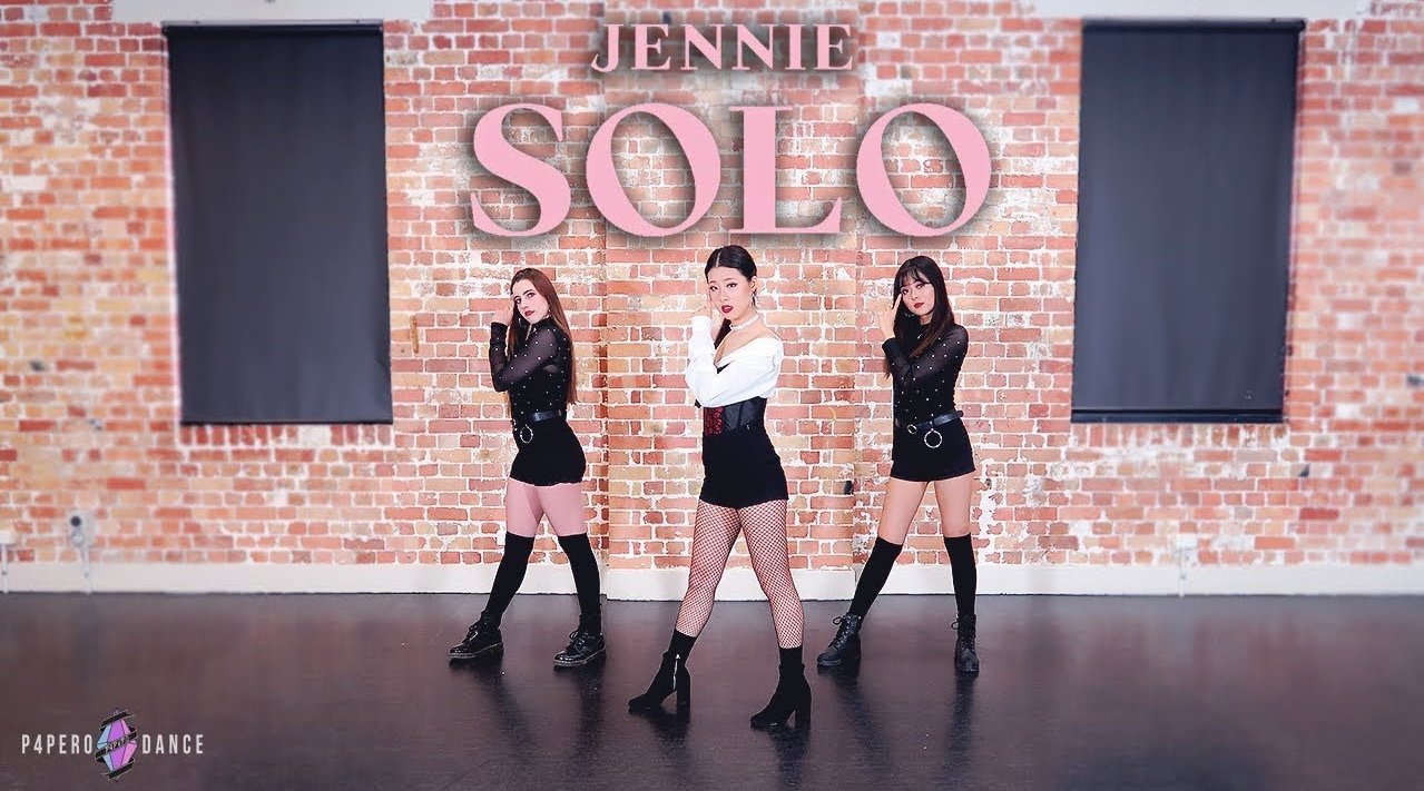 推荐指数: 3枚小姐姐翻跳jennie《solo》,最近超火的