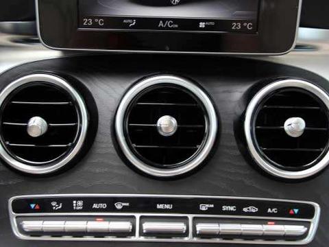 停车时，长时间开空调可以吗？