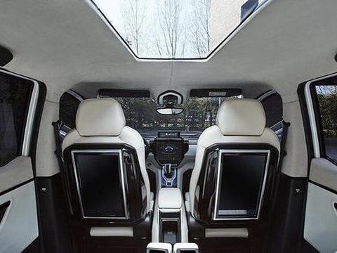 埃尔法的头号劲敌！人称“太空舱”内饰太梦幻，这才是黑马MPV