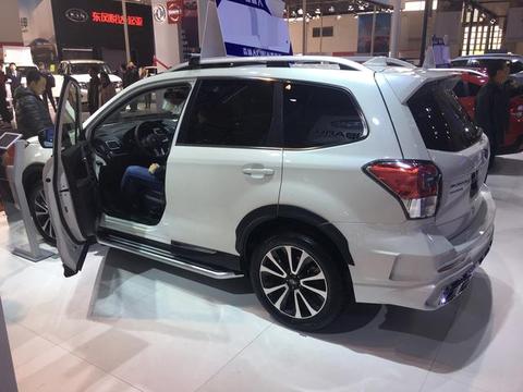 速递!新鲜的“10-15万中型三厢车“资讯全在这，看我就够了