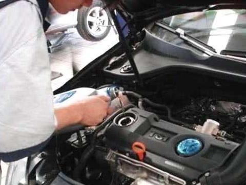 听20年维修师傅讲述车子行驶完6万公里后，这5项保养必做