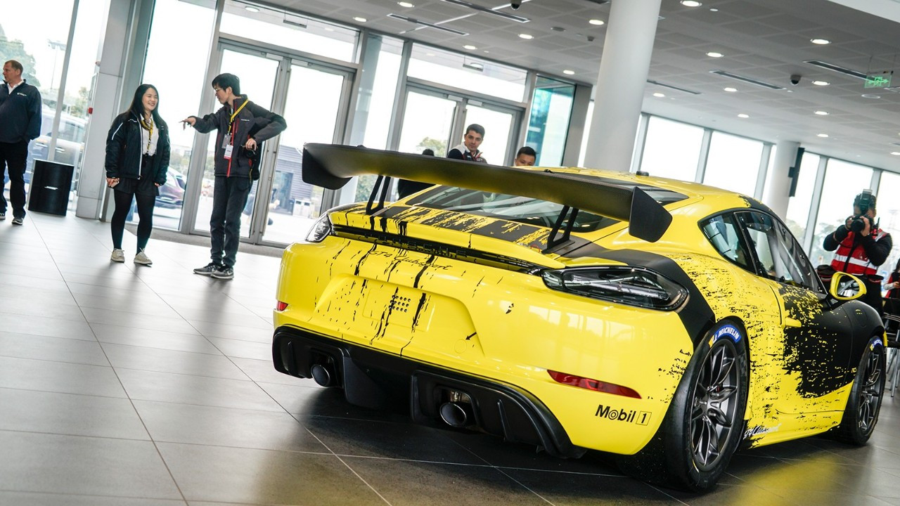 售价120万却不能上路？没错，它就是全新保时捷718 Cayman GT4！